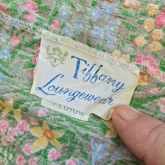 60s Tiffany Loungewear Classic Retro Colors Floral Bib Dress Pockets Sundress M - Picture 14 of 16
